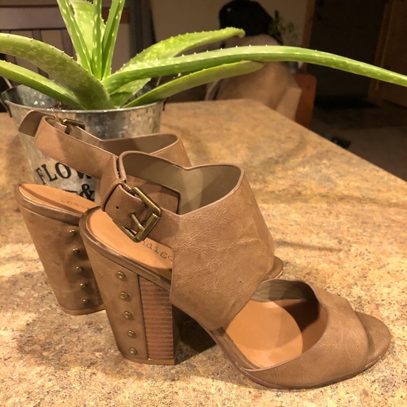 Indigo Rein Shoes - Women’s heeled Sandals